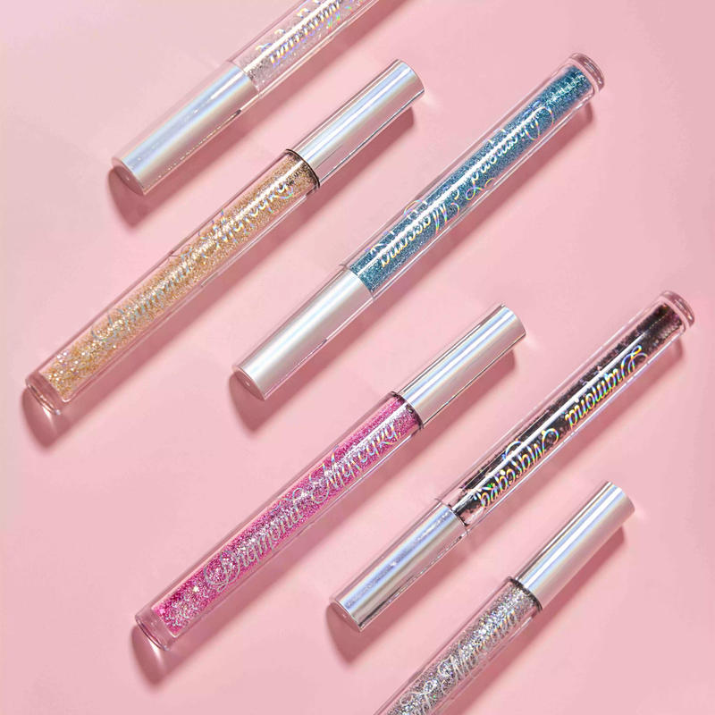 Get Ready to Glitter: The New Must-Have Beauty Trend of Glitter Mascara!